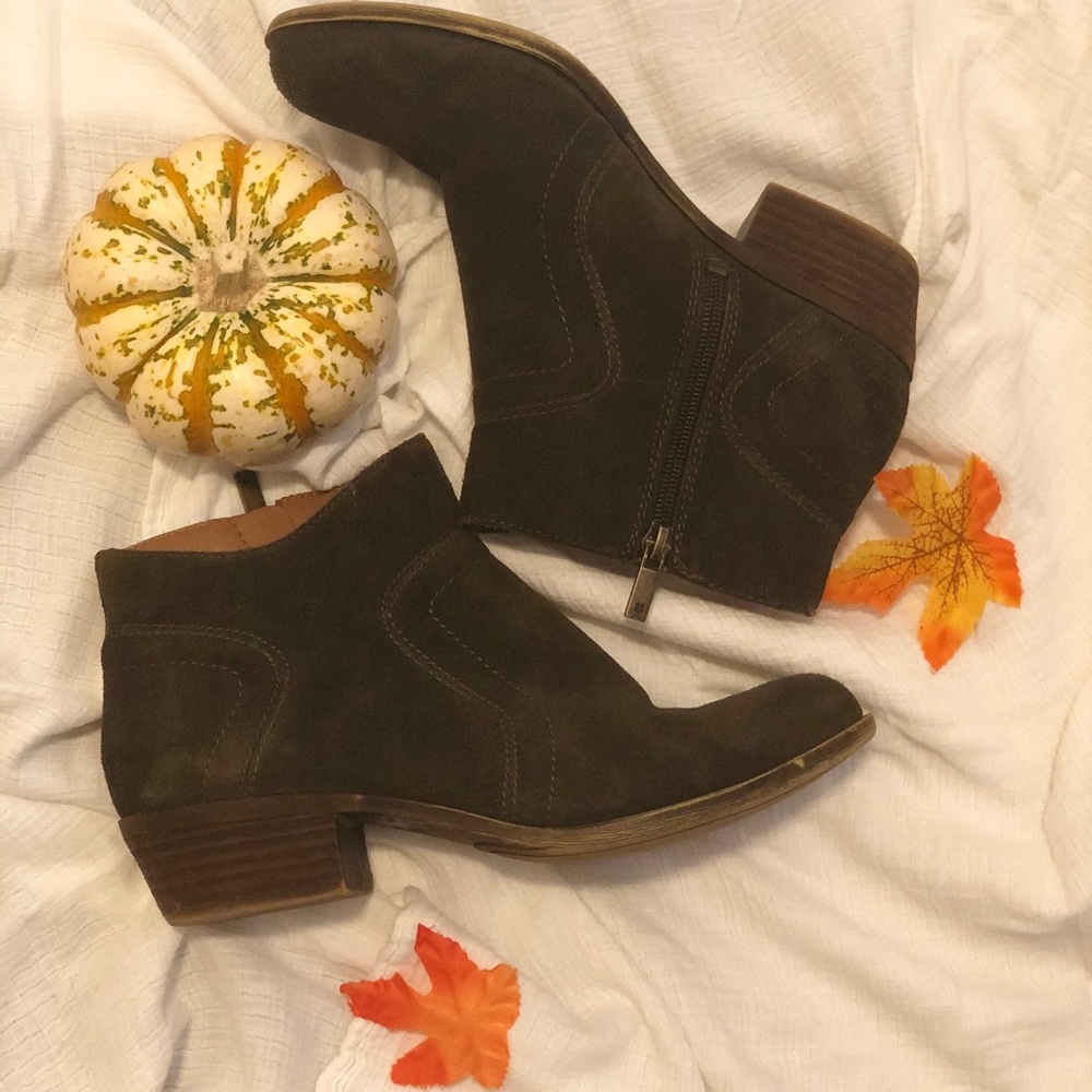 Hunter Suede Brolley Ankle Boot ***EUC***